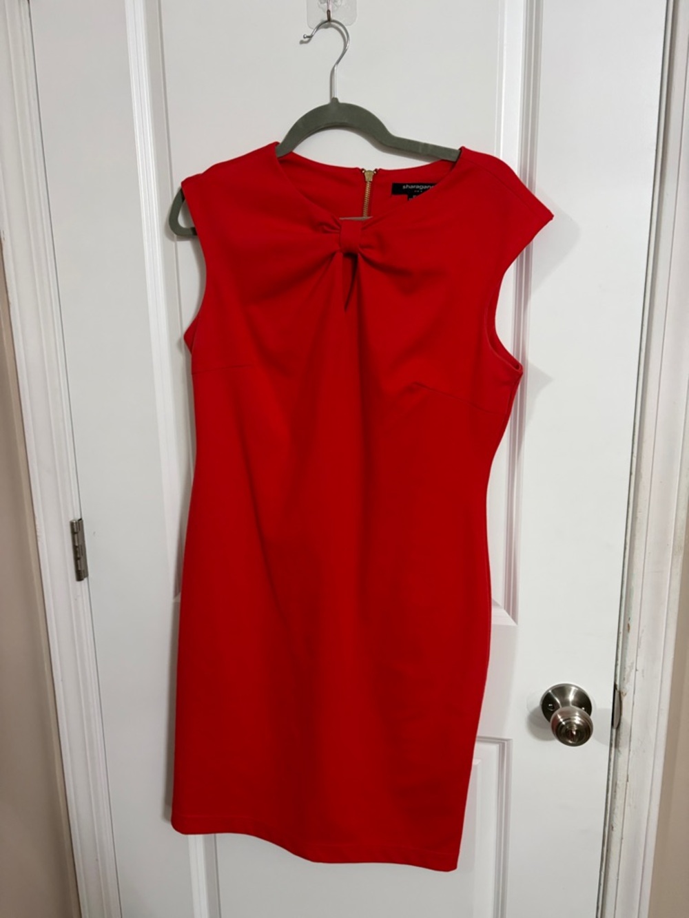 Sharagano Red Sleeveless Sheath Dress with Front Twist